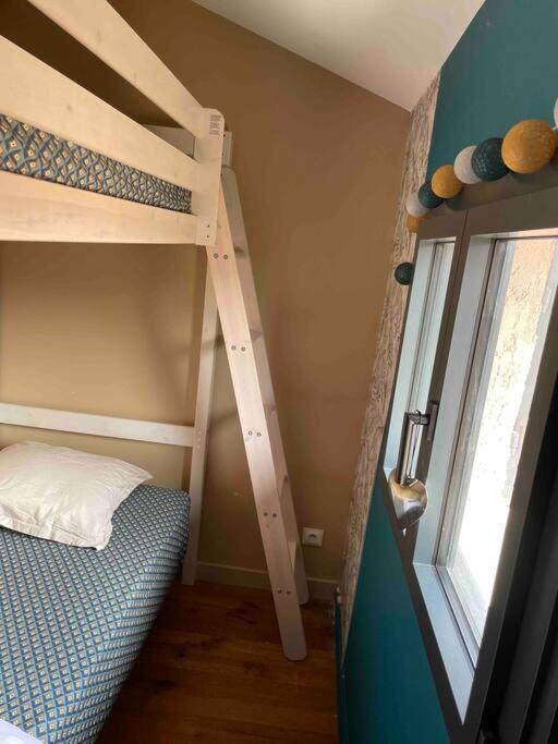 Logements Chaleureux Dans Maison Avec Piscine A 35 Min De Lyon Alix Buitenkant foto